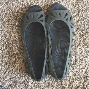 Adrina III crocs peep toe flats